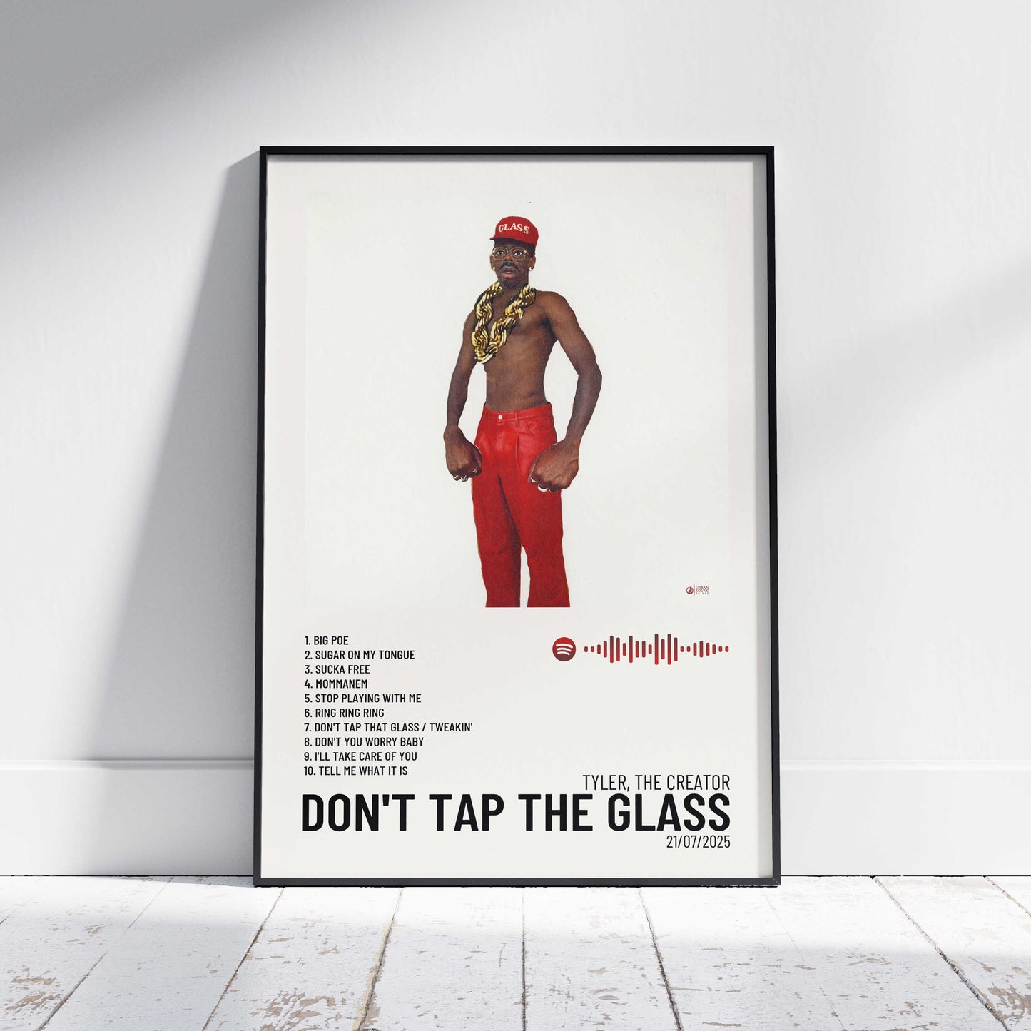 DON'T TAP THE GLASS